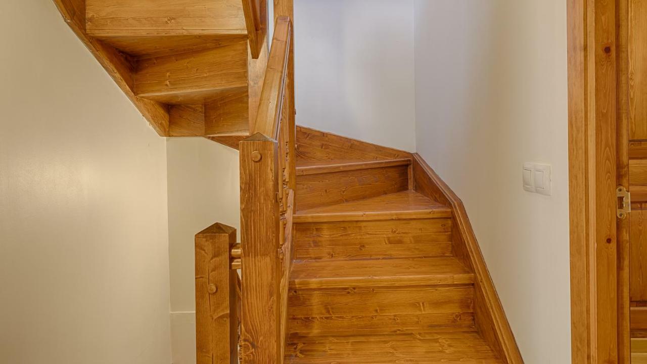 Saplan Real Estate Montlude Daire Les Dış mekan fotoğraf